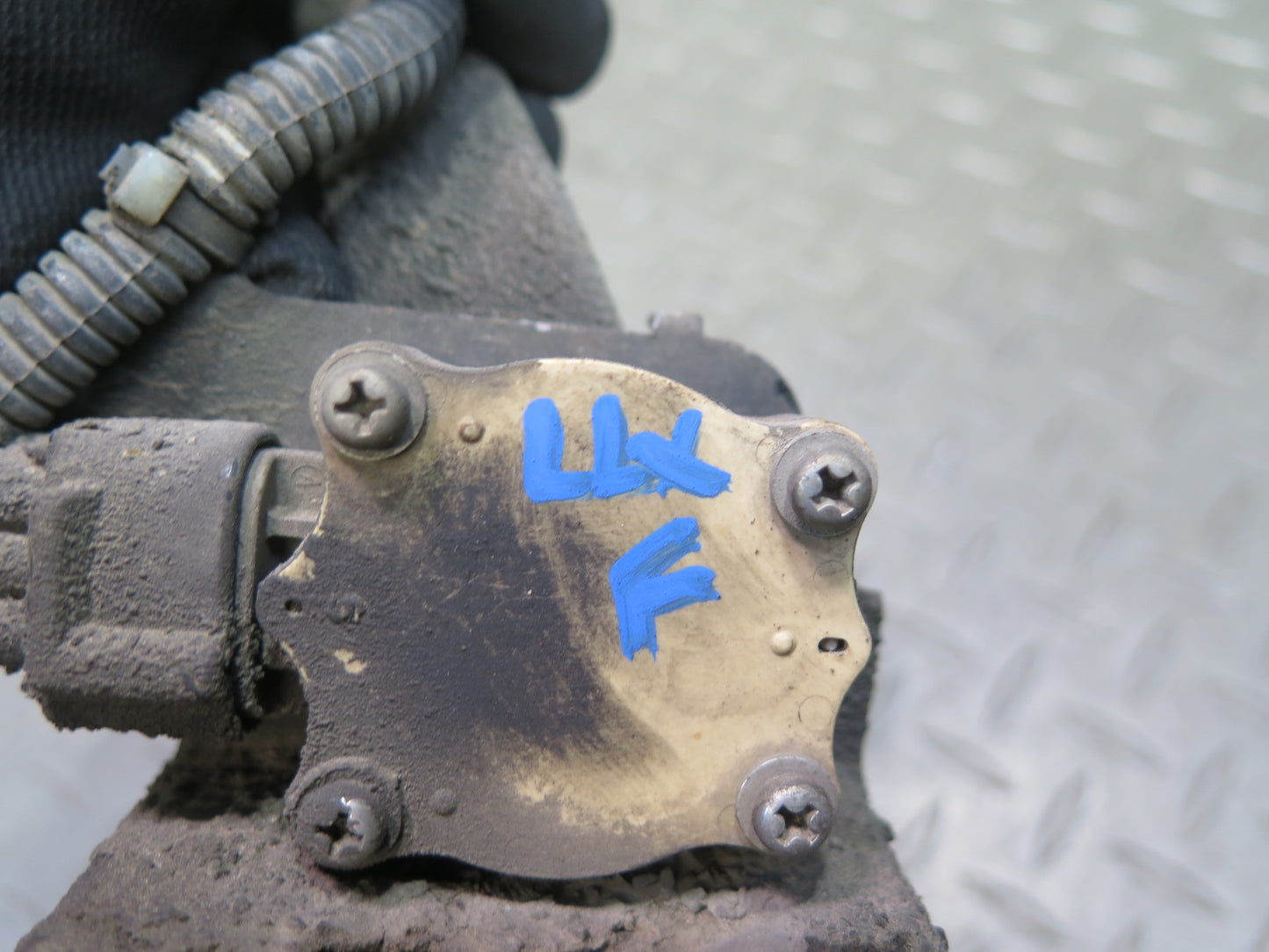 03-07 Lexus UZJ100L LX470 Front Left Suspension Height Level Sensor