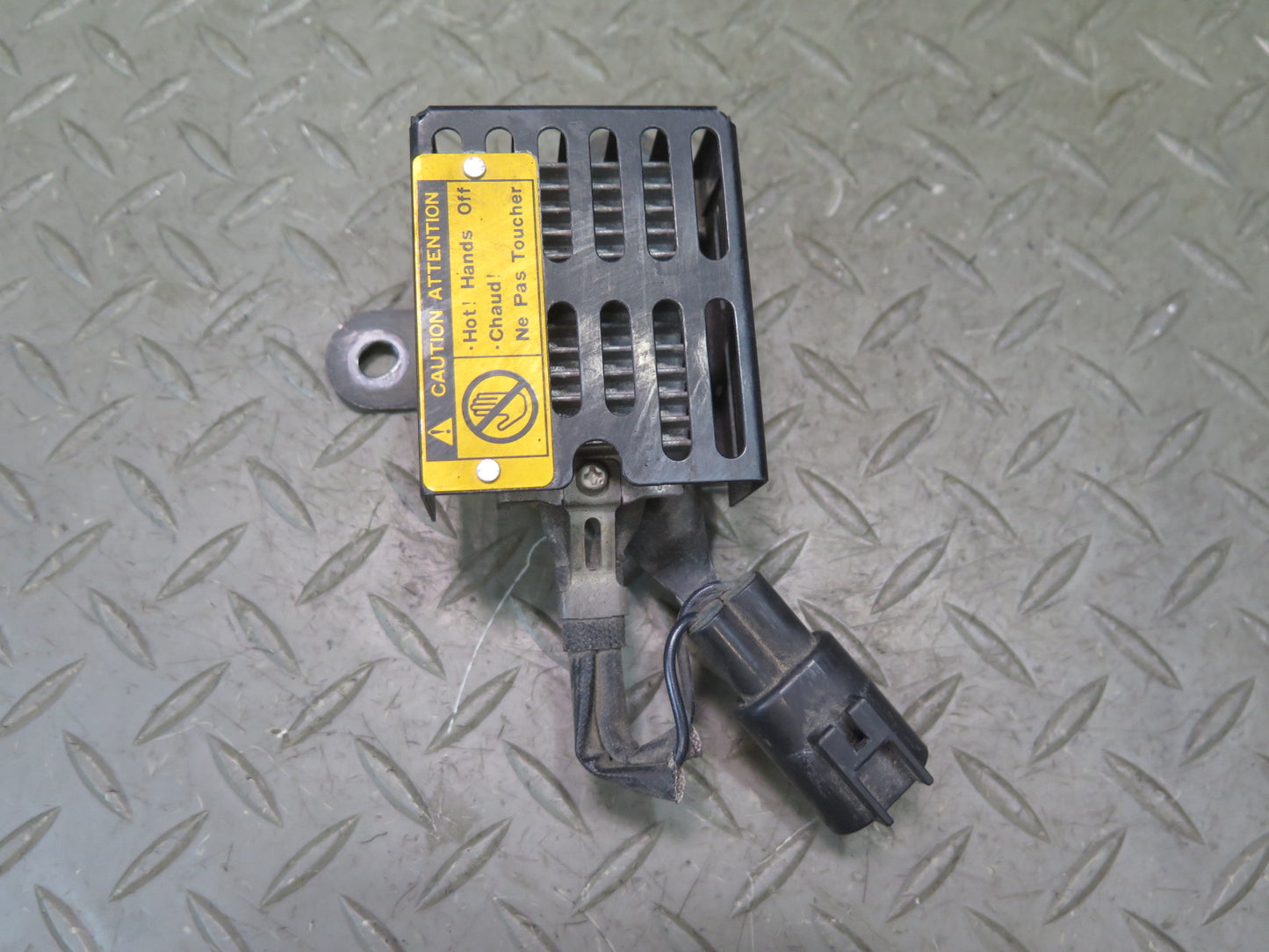 1998-2007 Lexus UZJ100L LX470 Daytime Running Light Resistor 82695-60020
