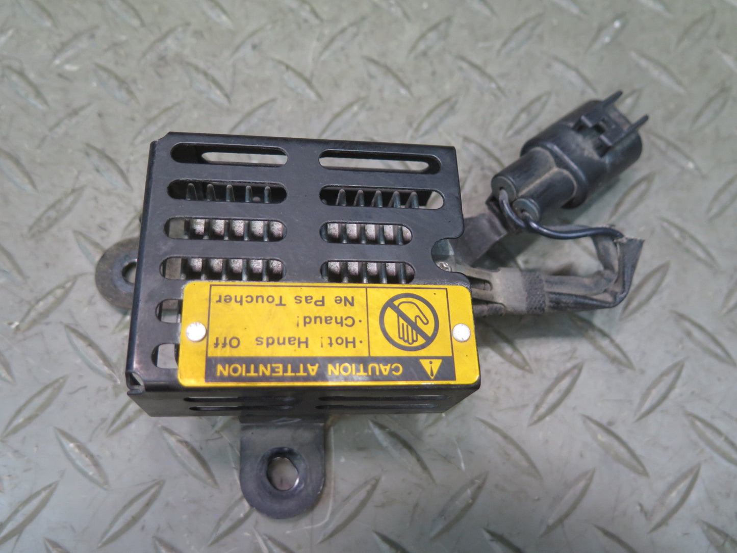 1998-2007 Lexus UZJ100L LX470 Daytime Running Light Resistor 82695-60020