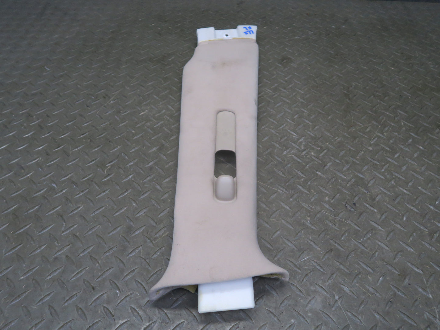 2003-2007 Lexus UZJ100L LX470 Center Upper B Pillar Trim Cover Panel Set