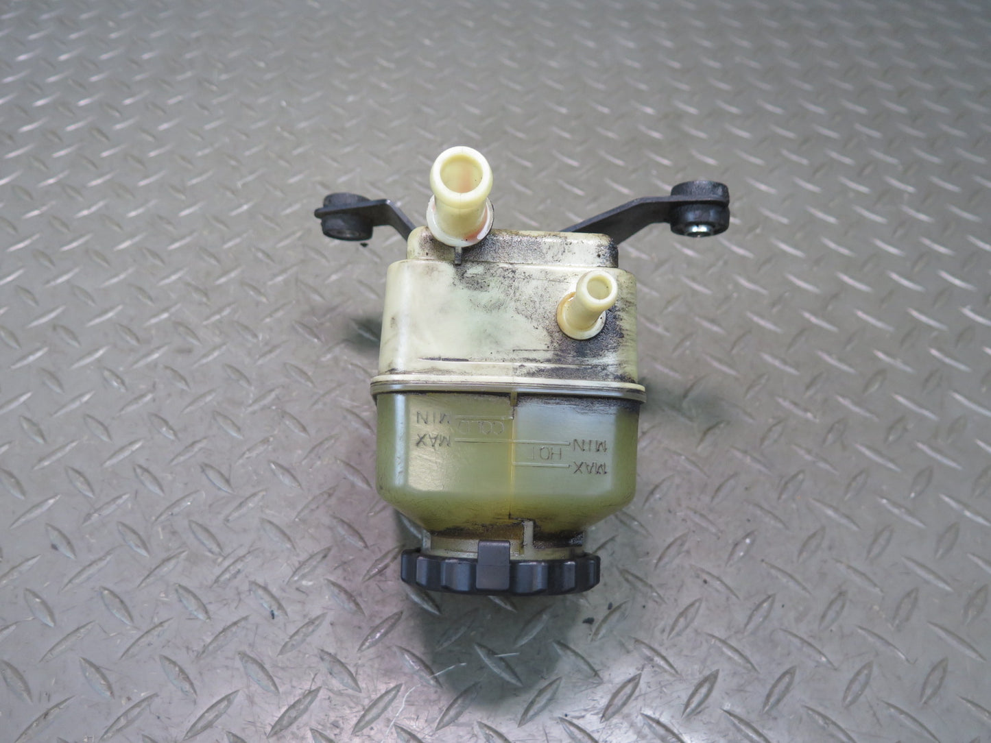 1998-2007 Lexus LX470 Power Steering Fluid Reservoir Bottle Tank w Bracket