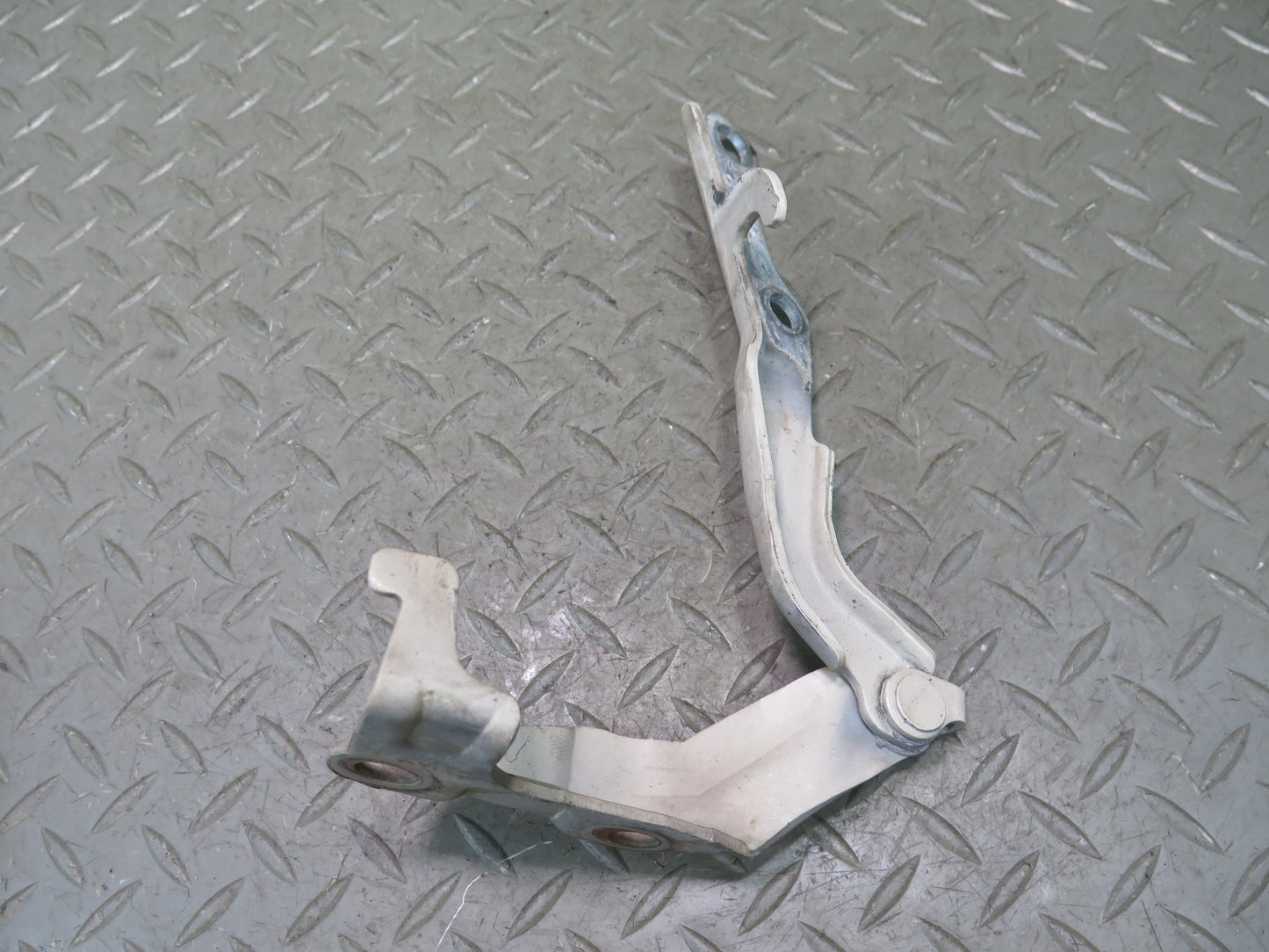 1998-2007 Lexus UZJ100L LX470 Front Left & Right Hood Hinge Set of 2