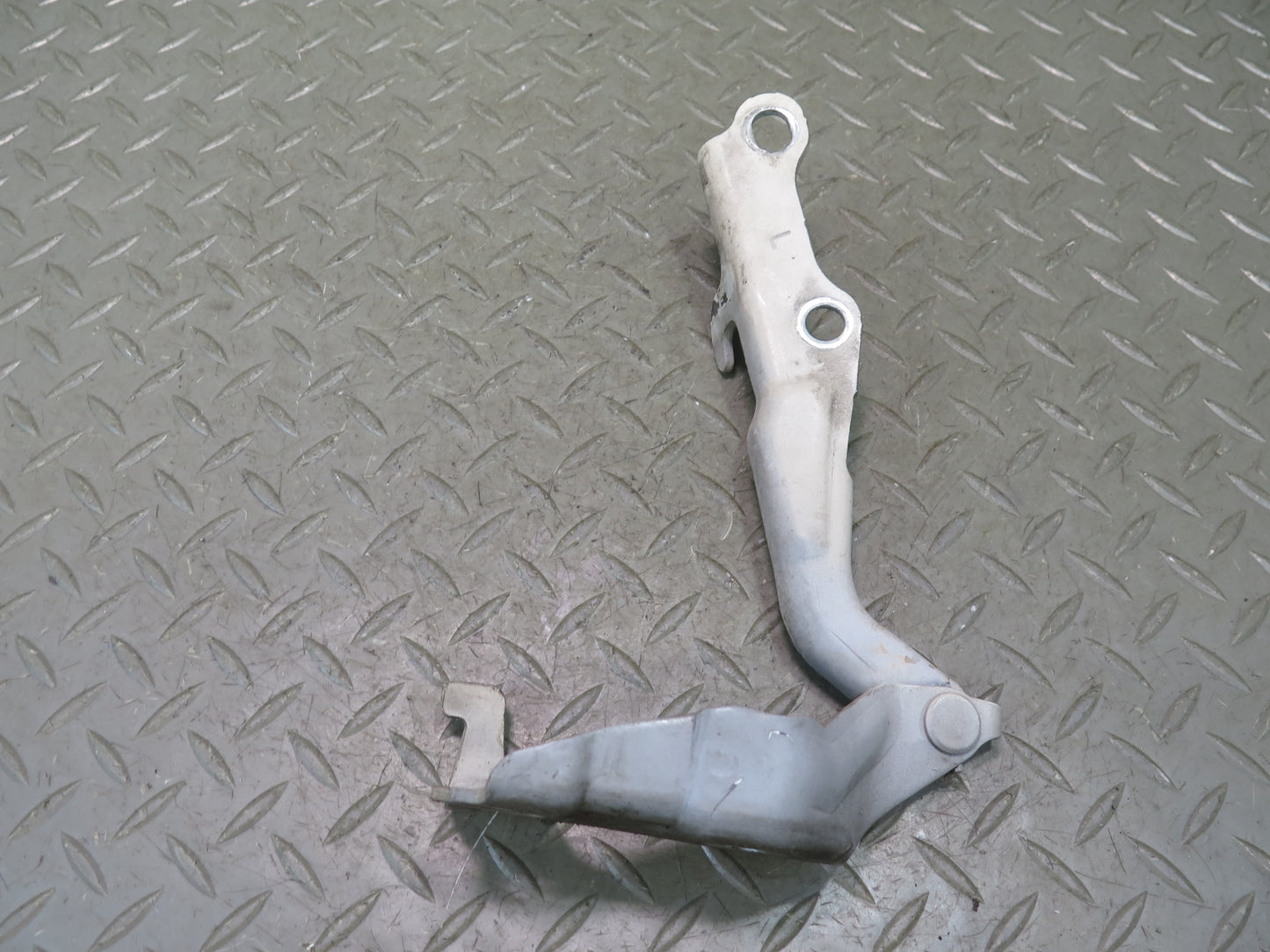 1998-2007 Lexus UZJ100L LX470 Front Left & Right Hood Hinge Set of 2