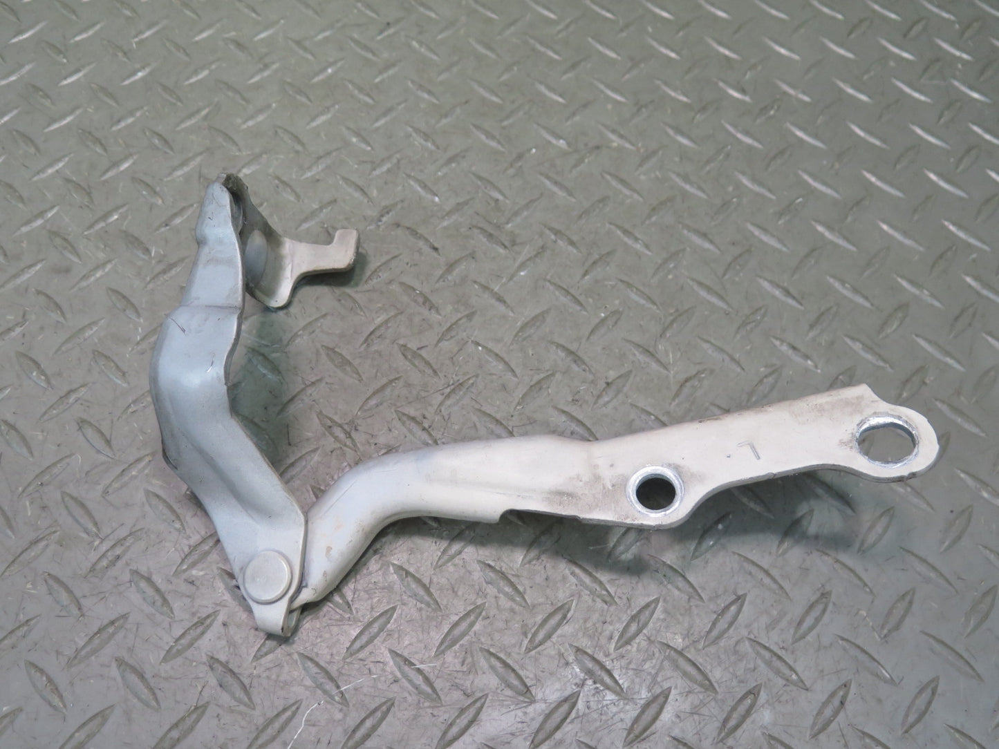 1998-2007 Lexus UZJ100L LX470 Front Left & Right Hood Hinge Set of 2