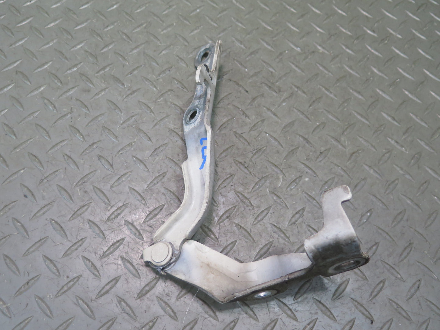 1998-2007 Lexus UZJ100L LX470 Front Left & Right Hood Hinge Set of 2