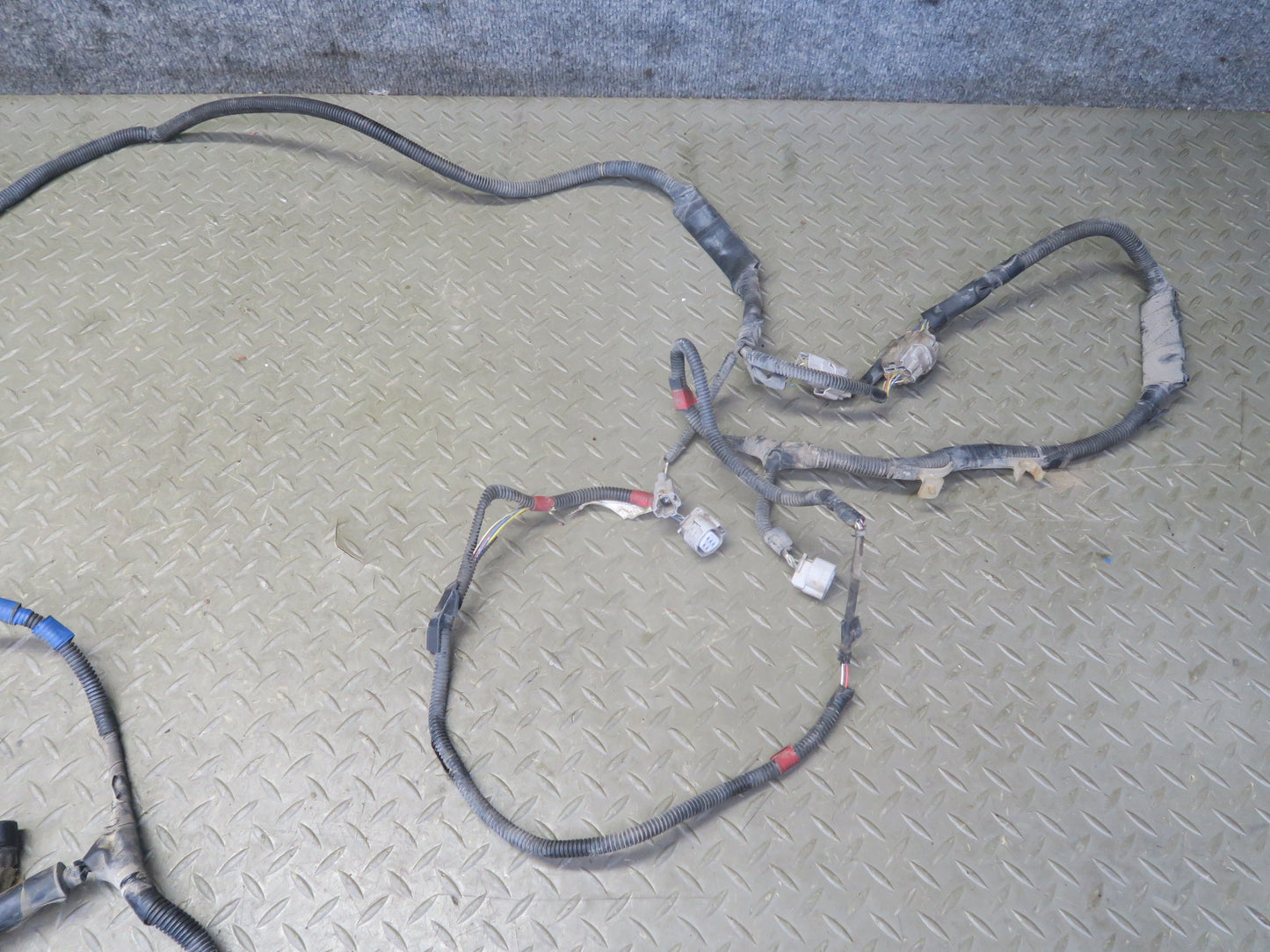 2004 Lexus UZJ100L LX470 Frame Wire Wiring Harness 82169-60040