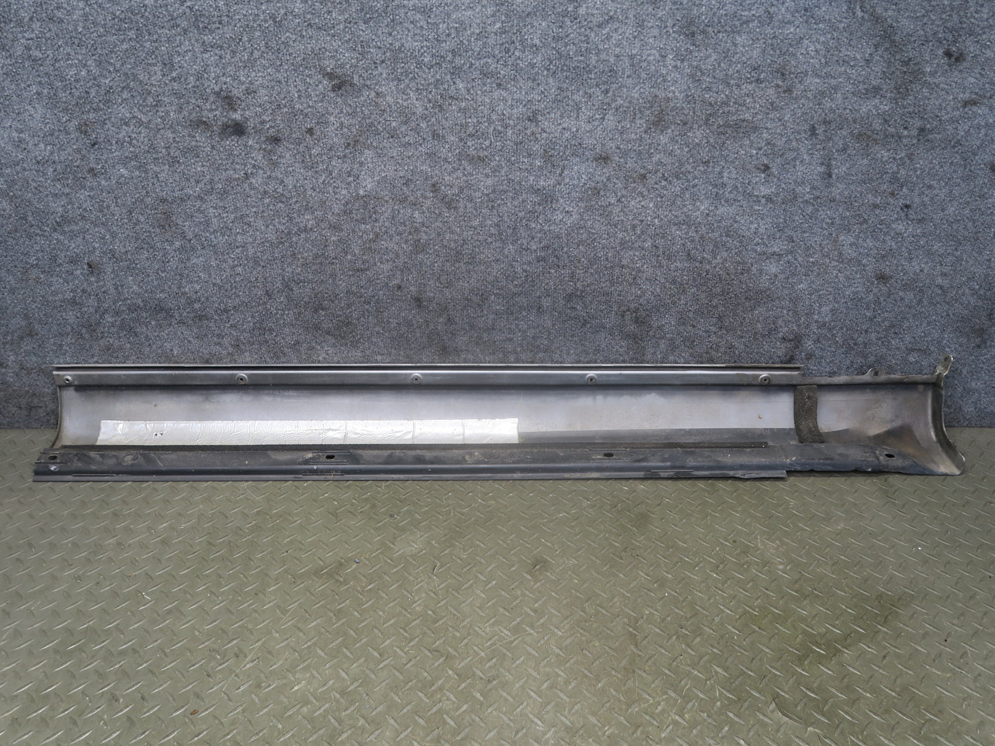 04-06 Lexus UCF30L LS430 Front & Rear Left Side Skirt Rocker Panel Molding OEM