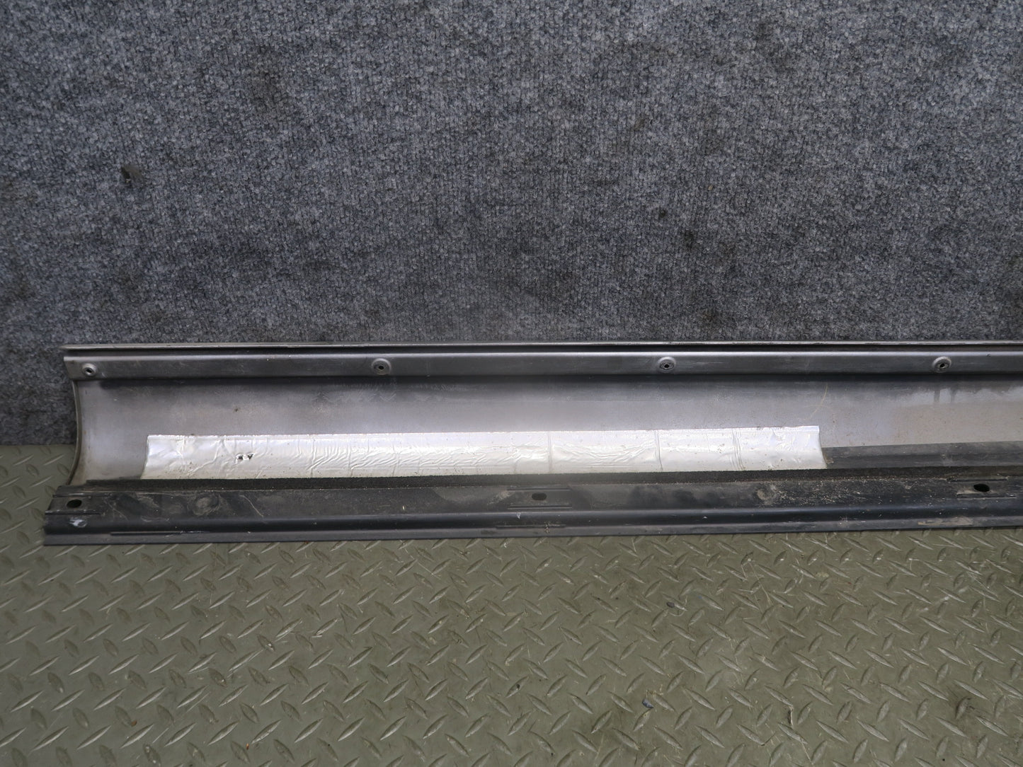 04-06 Lexus UCF30L LS430 Front & Rear Left Side Skirt Rocker Panel Molding OEM