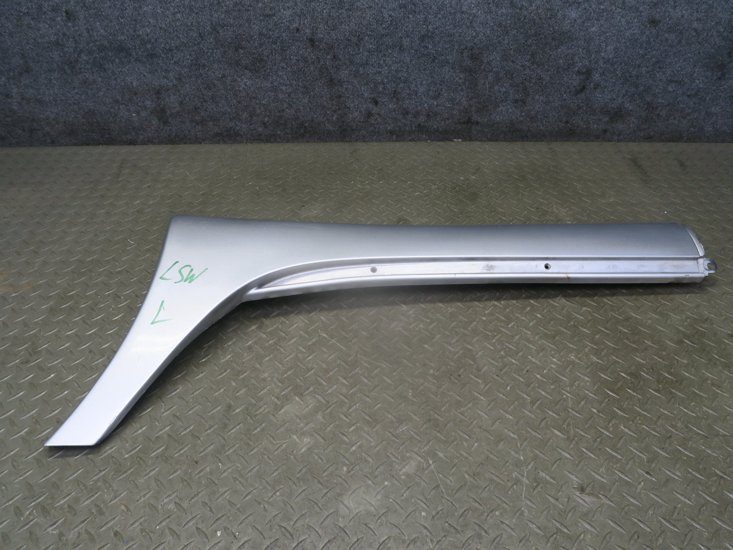 04-06 Lexus UCF30L LS430 Front & Rear Left Side Skirt Rocker Panel Molding OEM