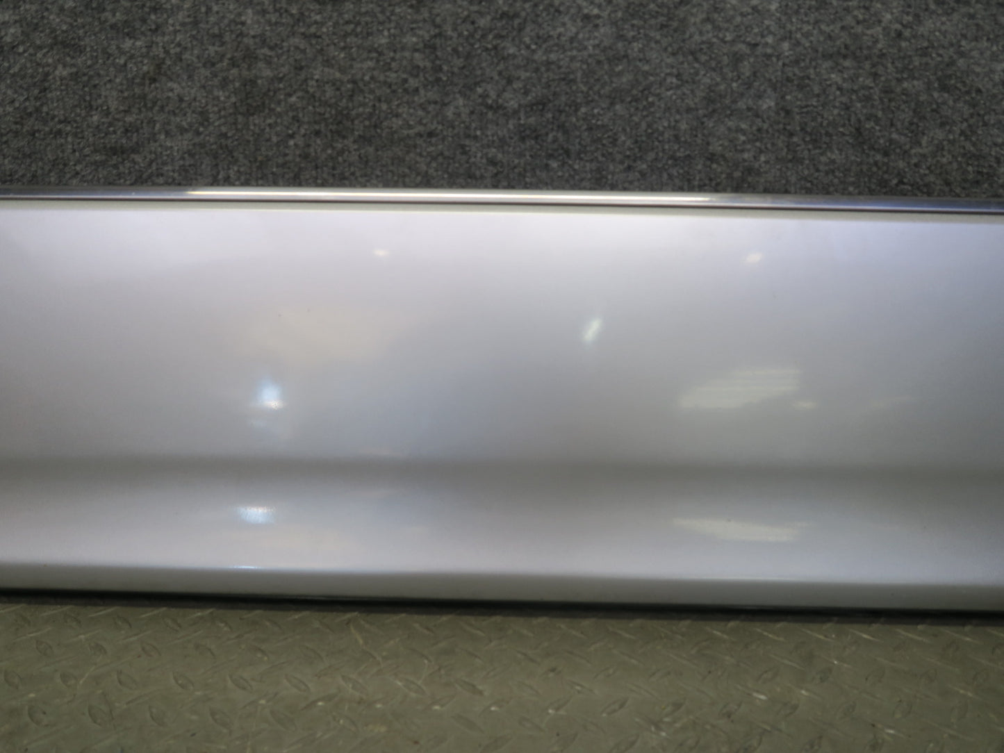 04-06 Lexus UCF30L LS430 Left Fender Door Lower Exterior Molding Trim Set OEM