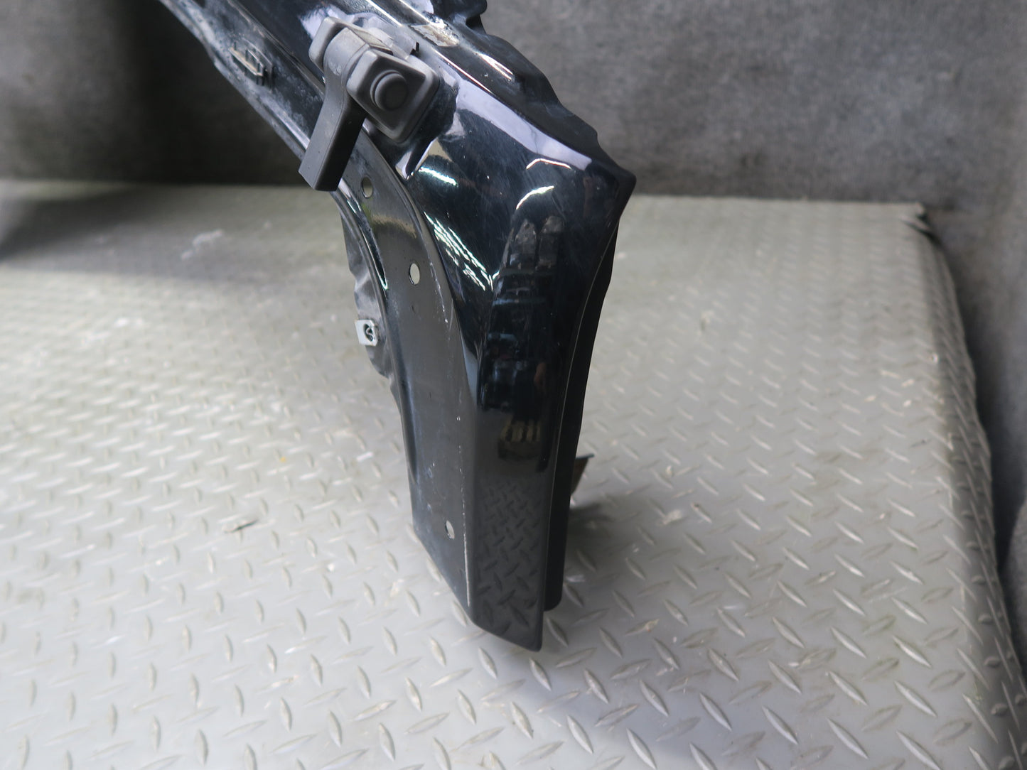 07-17 Jeep Wrangler Rubicon JK Front Right Fender Shell Panel Black OEM