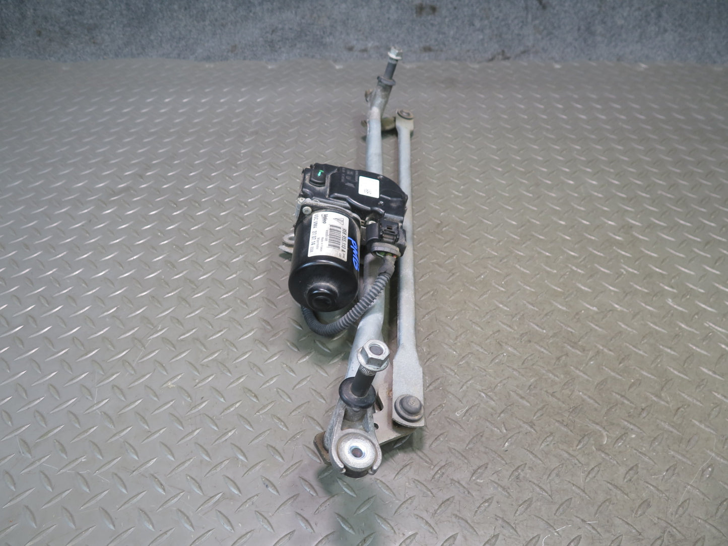 2015-2025 Porsche Macan Windshield Wiper Transmission Linkage W/ Motor