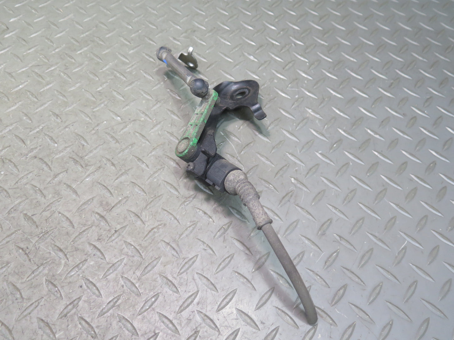 2015-2025 Porsche Macan Rear Right Left Side Suspension Height Level Sensor Set