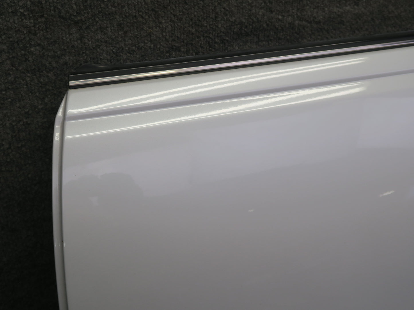 95-97 Nissan Gloria HY33 Rear Left Door Shell Panel White w Guides & Bolts OEM