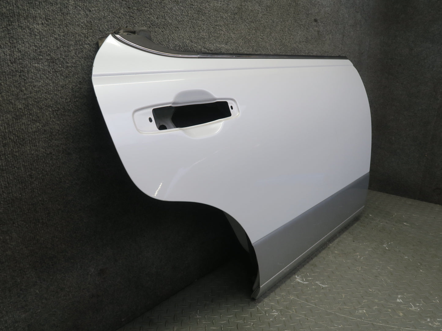 95-97 Nissan Gloria HY33 Rear Right Door Shell Panel White w Guides & Bolts OEM