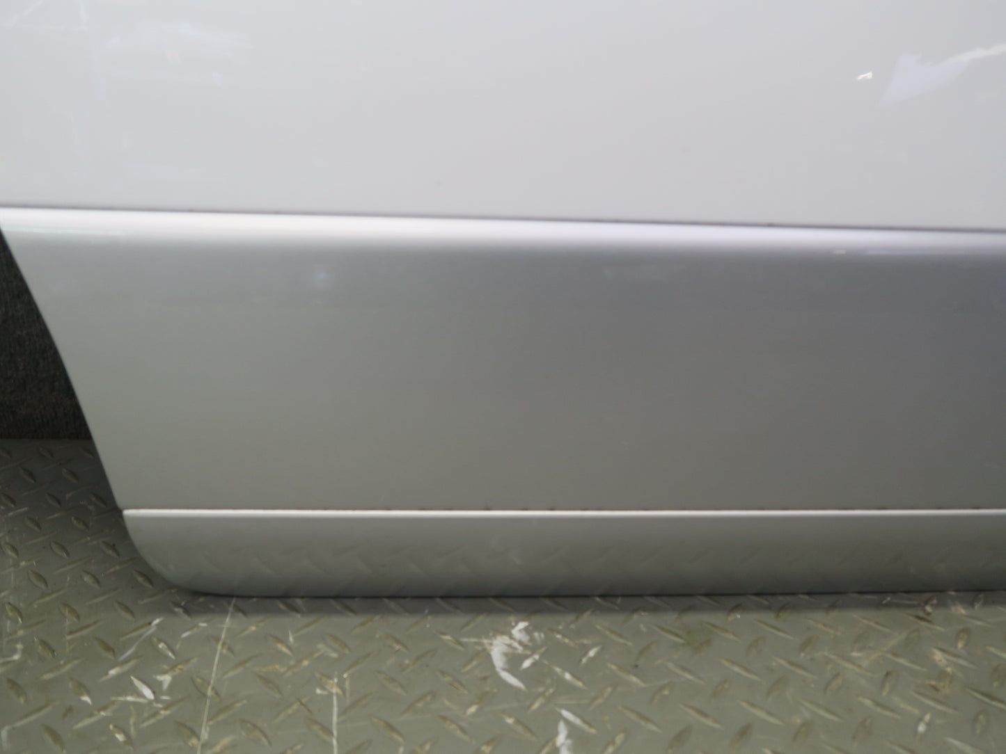95-97 Nissan Gloria HY33 Rear Right Door Shell Panel White w Guides & Bolts OEM