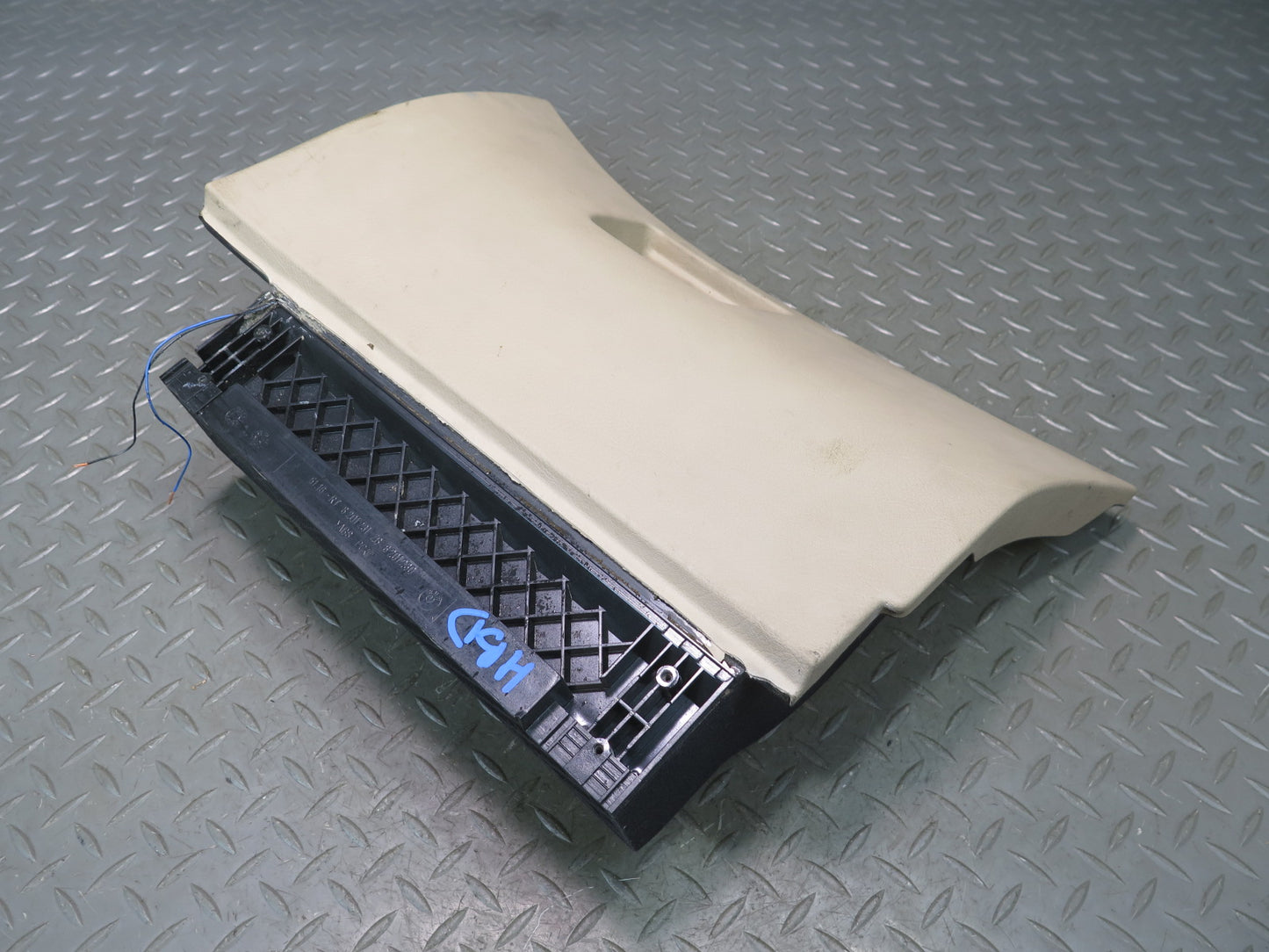 01-06 BMW E46 330ci Conv Dash Glove Box Storage Compartment Door Lid Beige OEM