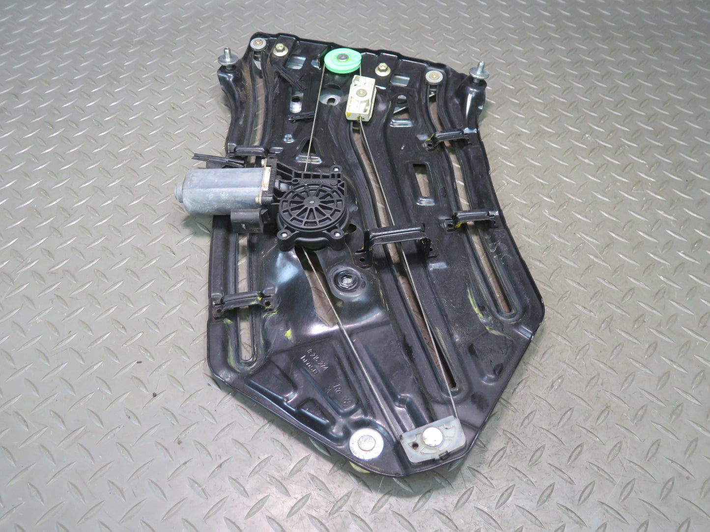 01-06 BMW E46 330ci Convertible Rear Right Quarter Window Regulator w Motor OEM
