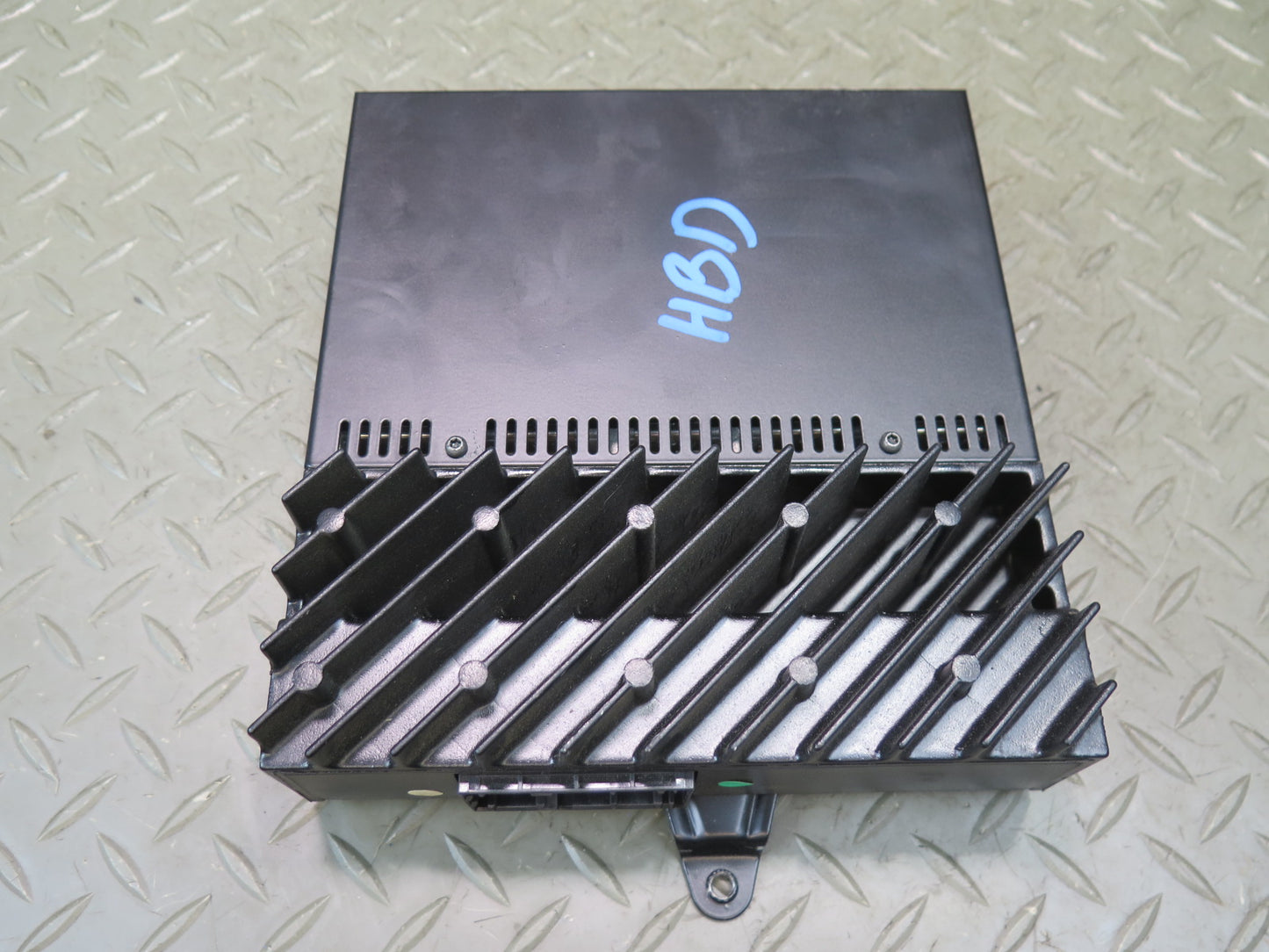 01-06 BMW E46 330Ci Convertible Hi-fi Audio System Amplifier AMP 8376305 OEM