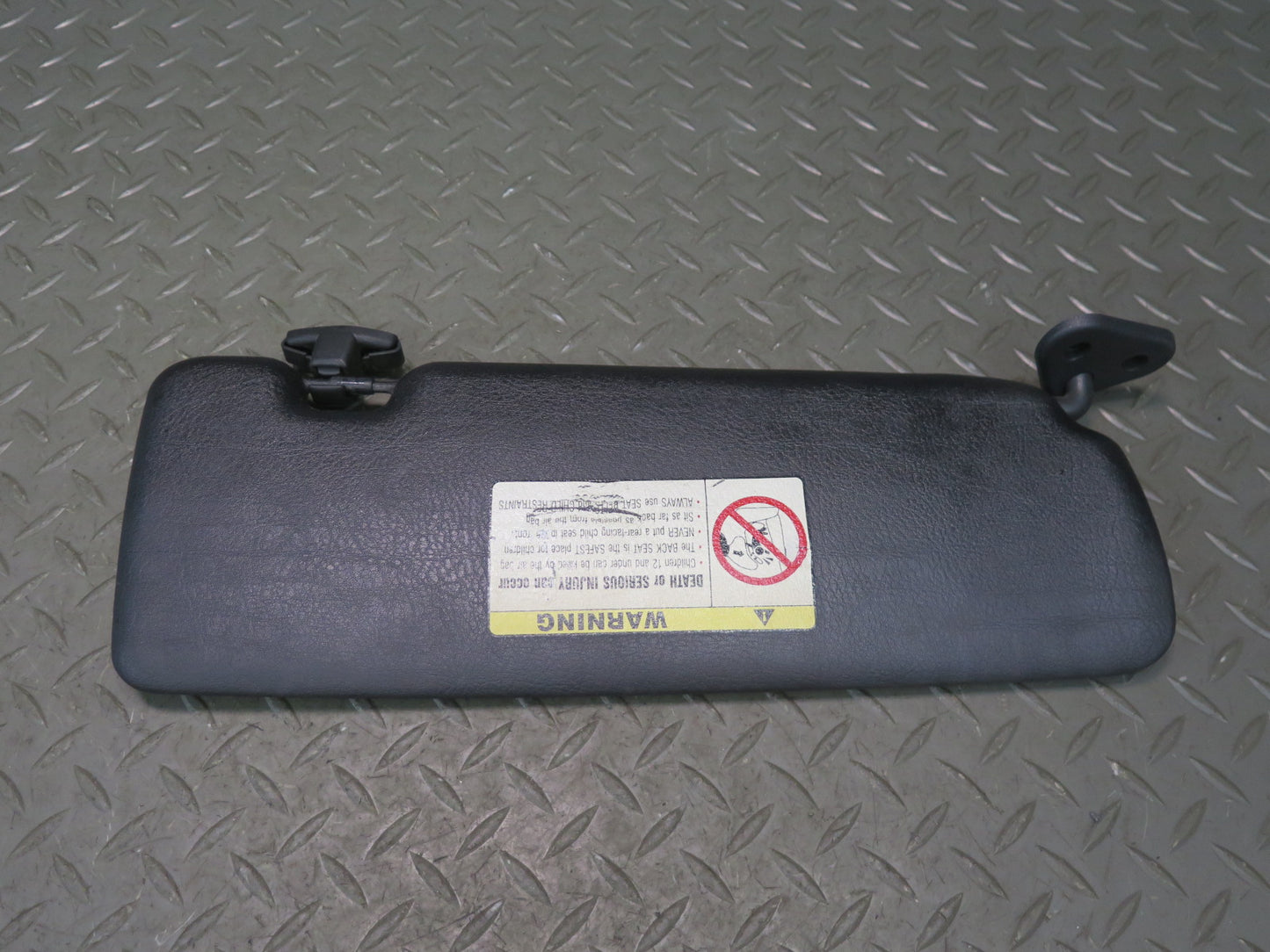 01-06 BMW E46 330ci Convertible Set of 2 Front Left & Right Sun Visor Black OEM