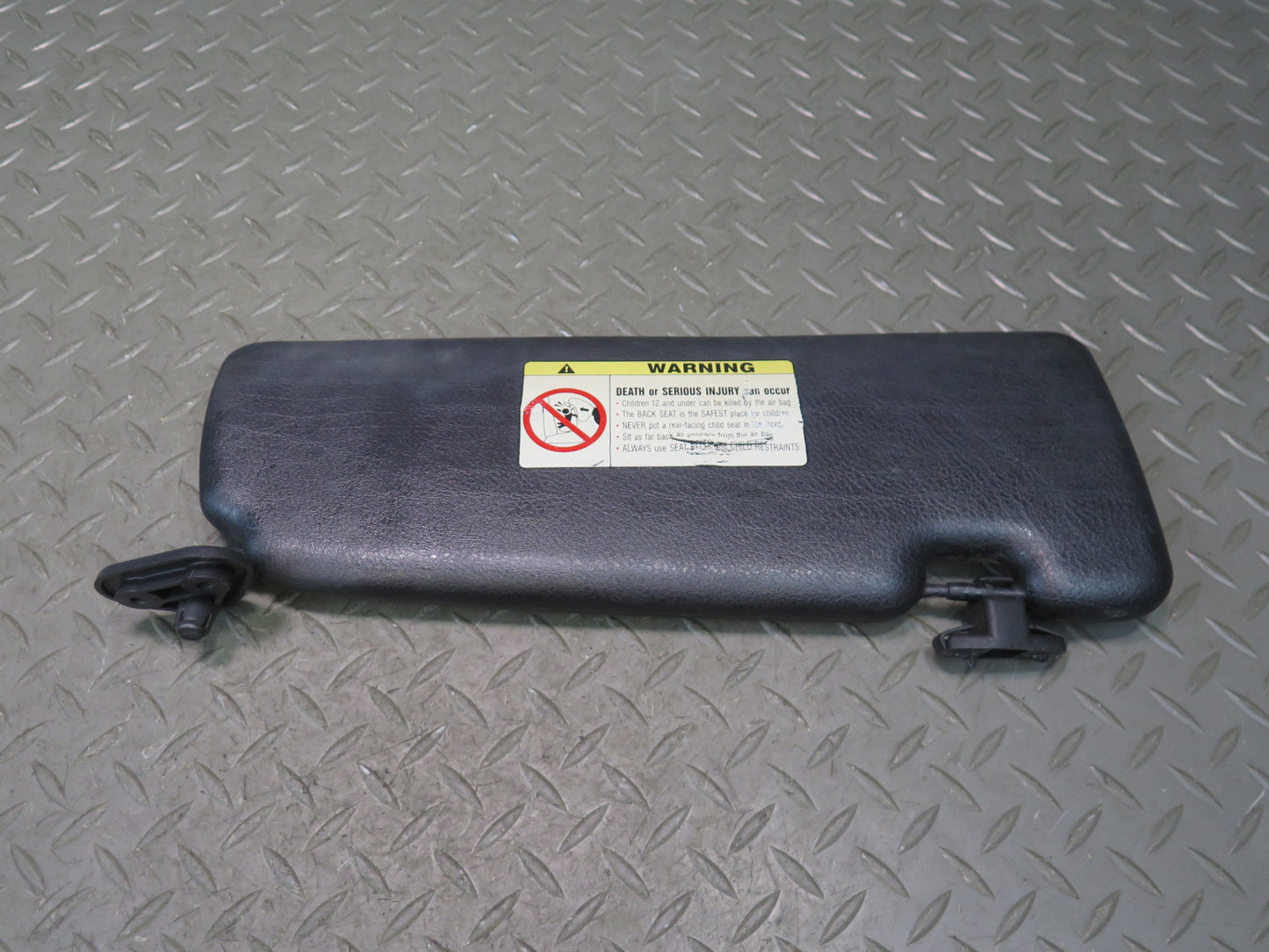 01-06 BMW E46 330ci Convertible Set of 2 Front Left & Right Sun Visor Black OEM