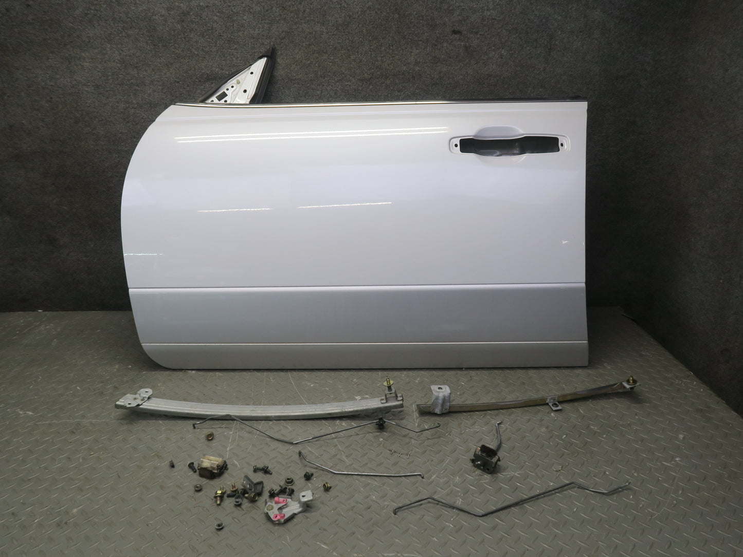 95-97 Nissan Gloria HY33 Front Left Door Shell Panel White w Guides & Bolts OEM