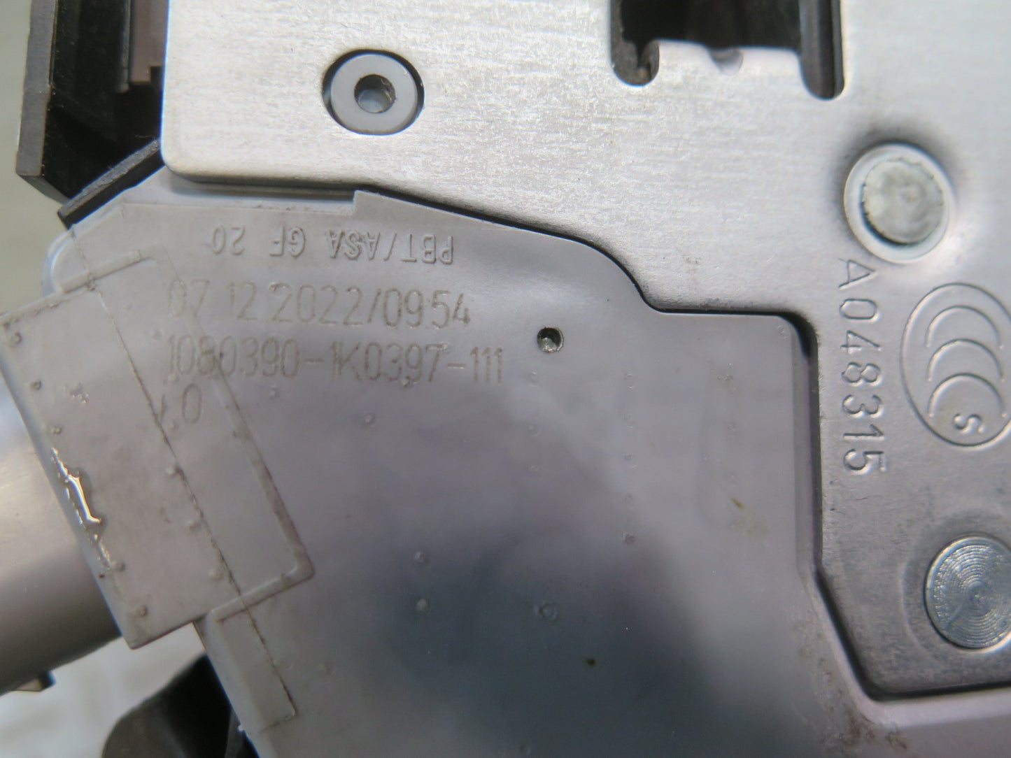 01-06 BMW E46 330ci Coupe Convertible Left Driver Door Lock Latch Actuator OEM