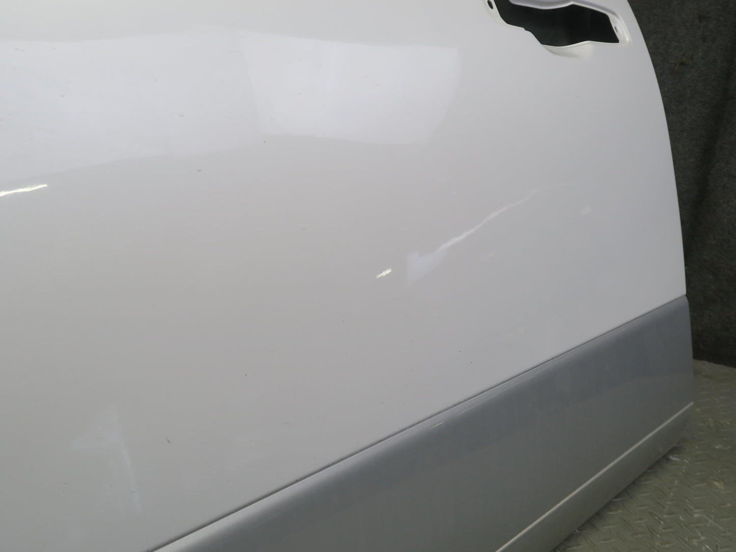95-97 Nissan Gloria HY33 Front Left Door Shell Panel White w Guides & Bolts OEM