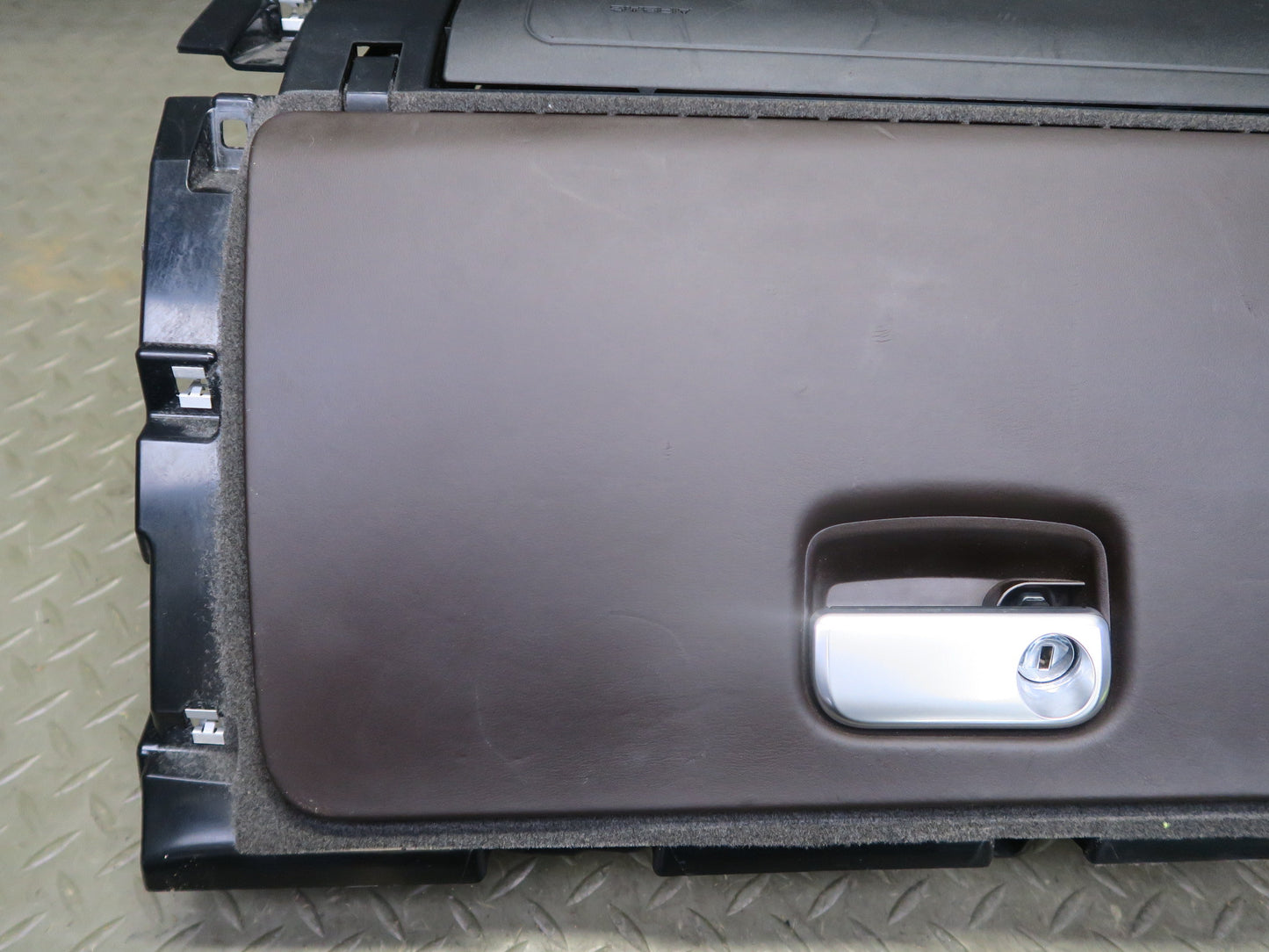 2015-2018 Porsche Macan Dash Front Right Glove Box Compartment Storage