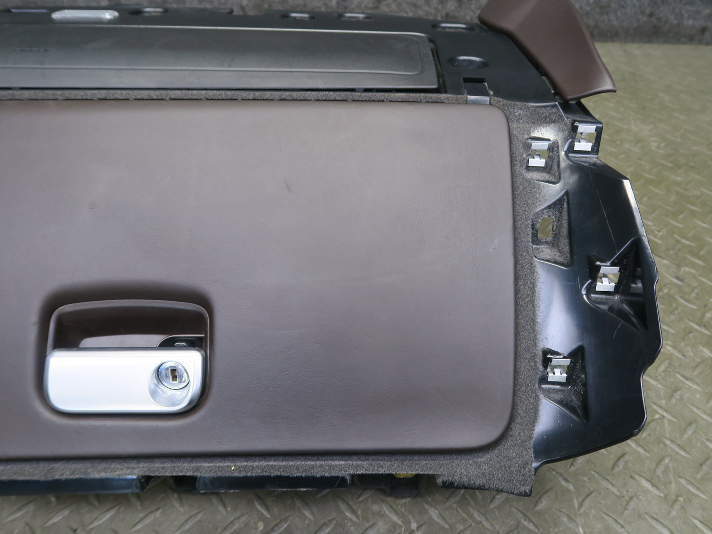2015-2018 Porsche Macan Dash Front Right Glove Box Compartment Storage