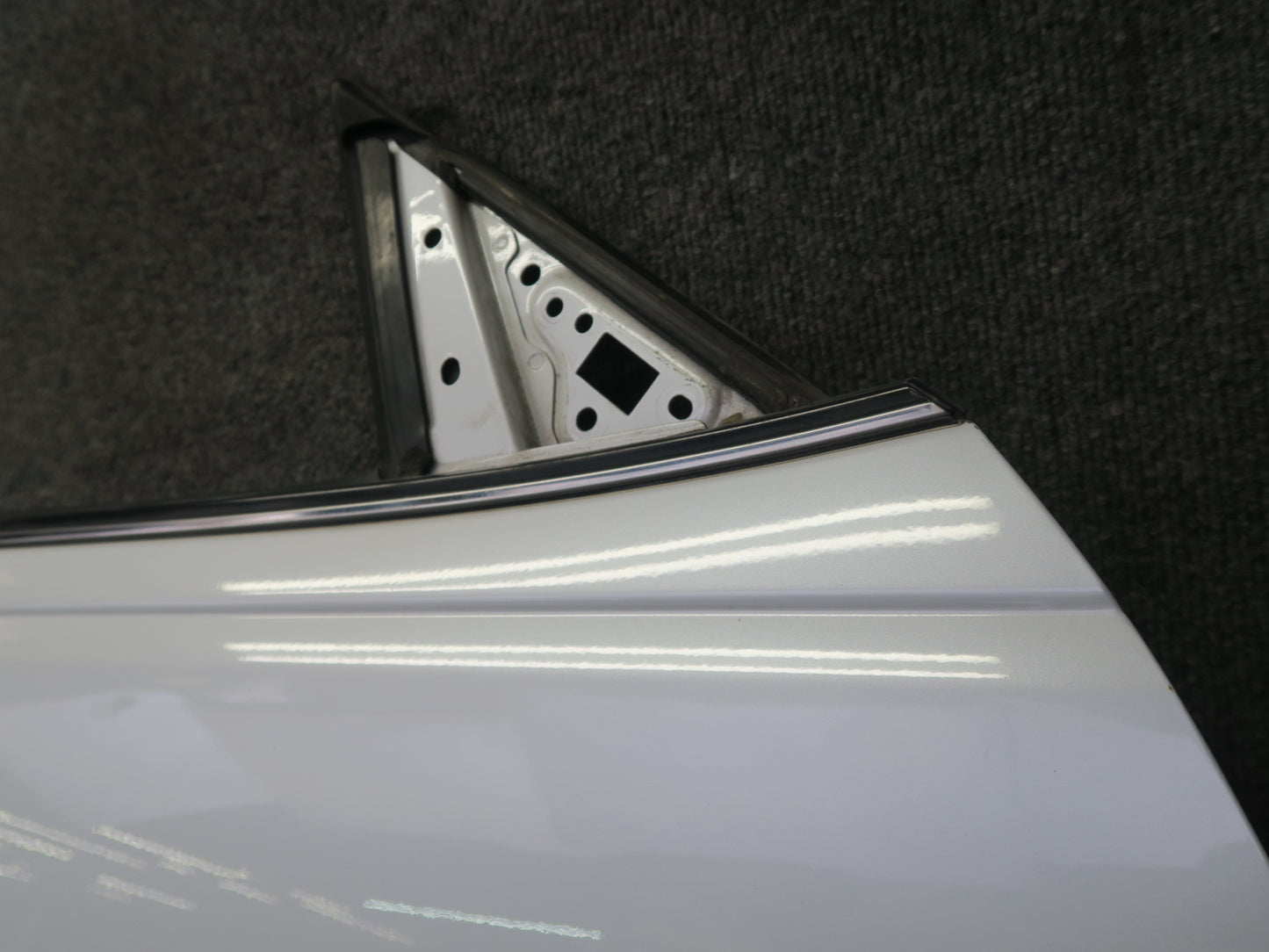 95-97 Nissan Gloria HY33 Front Right Door Shell Panel White w Guides & Bolts OEM