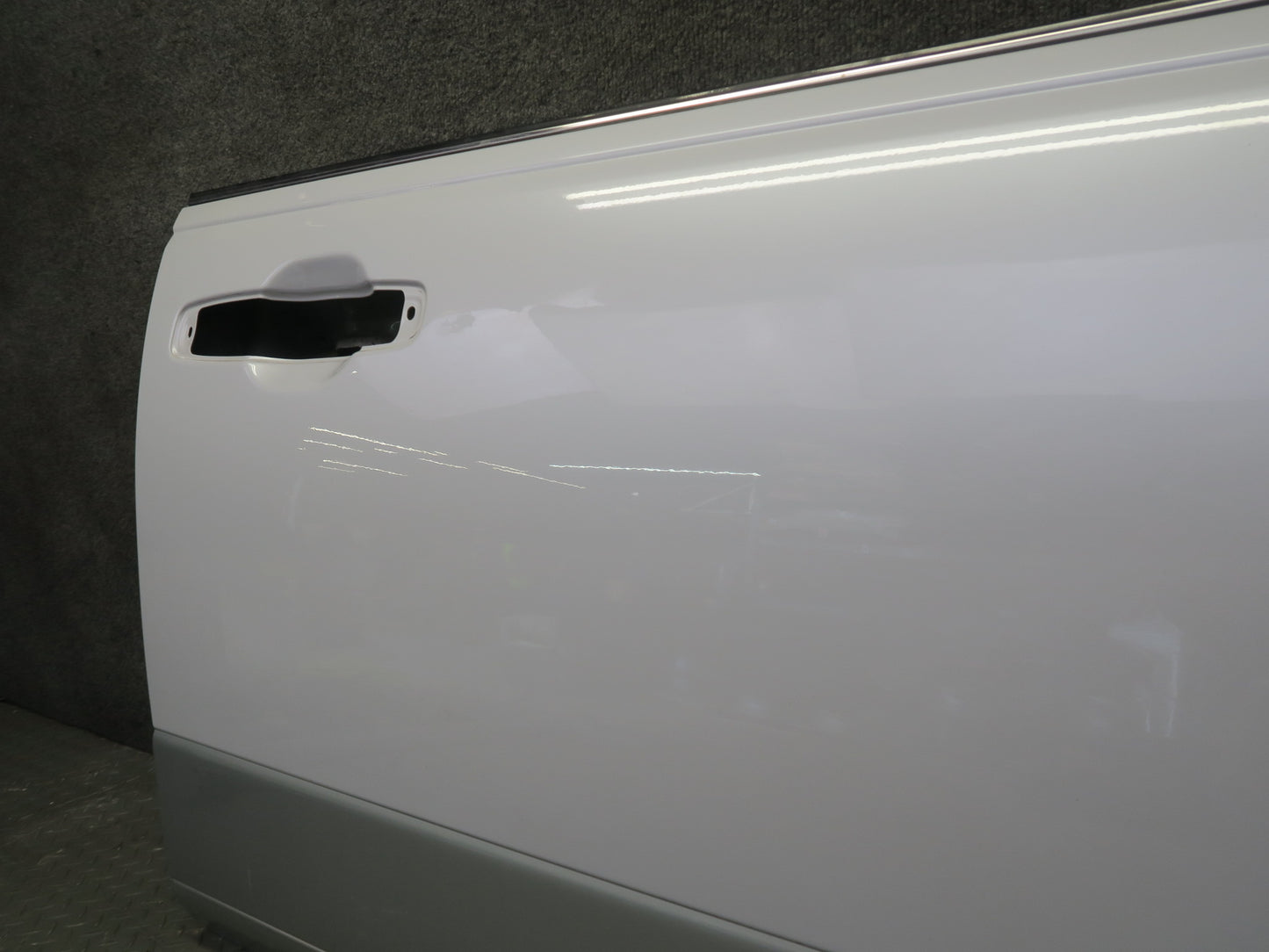95-97 Nissan Gloria HY33 Front Right Door Shell Panel White w Guides & Bolts OEM