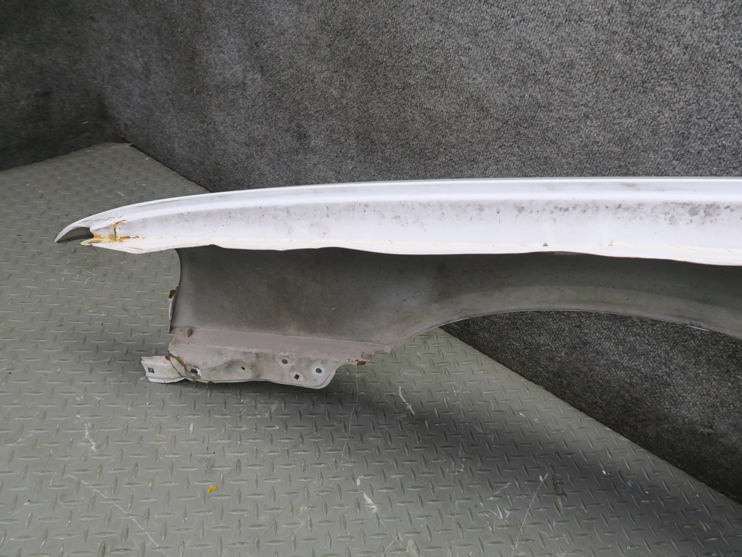 95-97 Nissan Gloria HY33 Front Right Fender Shell Panel Cover White OEM