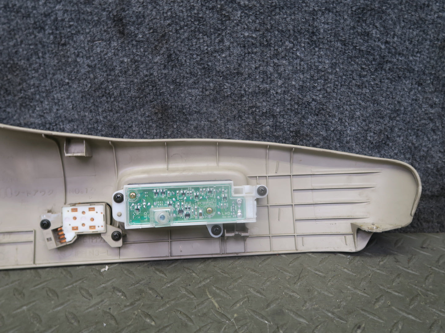 1998-2007 Lexus J100 LX470 Front Left Seat Side Trim Cover Panel w Switches