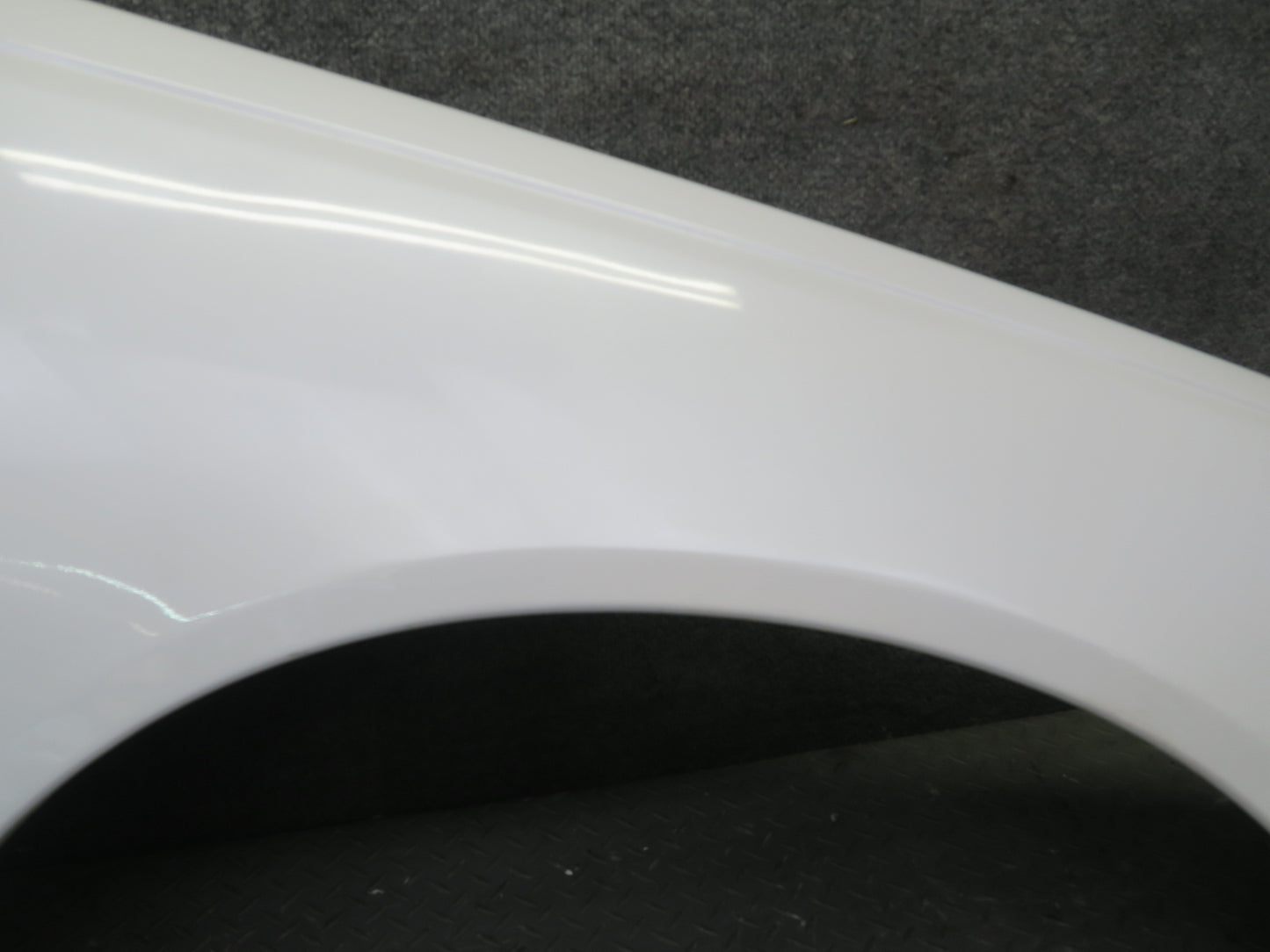 95-97 Nissan Gloria HY33 Front Right Fender Shell Panel Cover White OEM