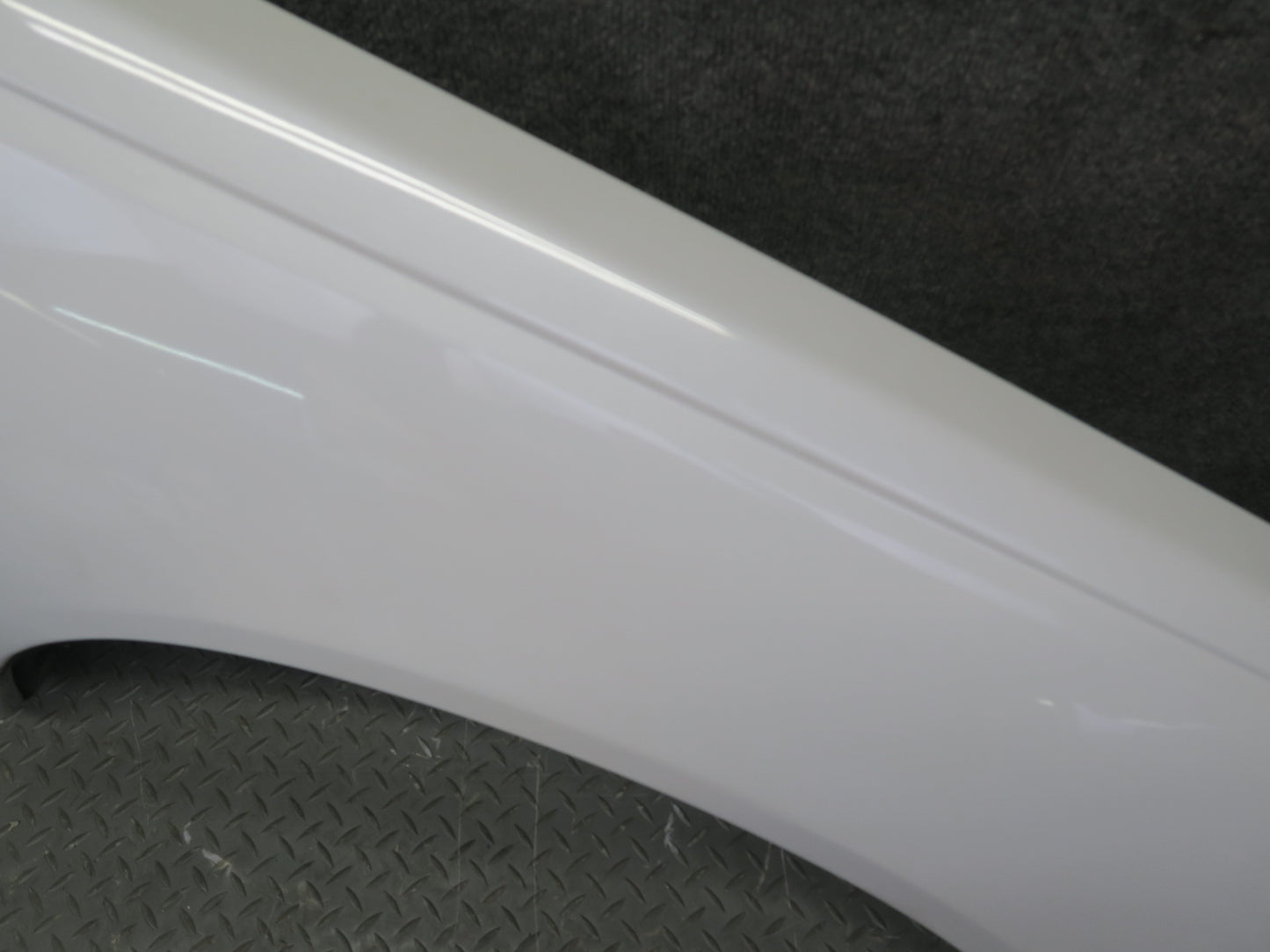 95-97 Nissan Gloria HY33 Front Right Fender Shell Panel Cover White OEM