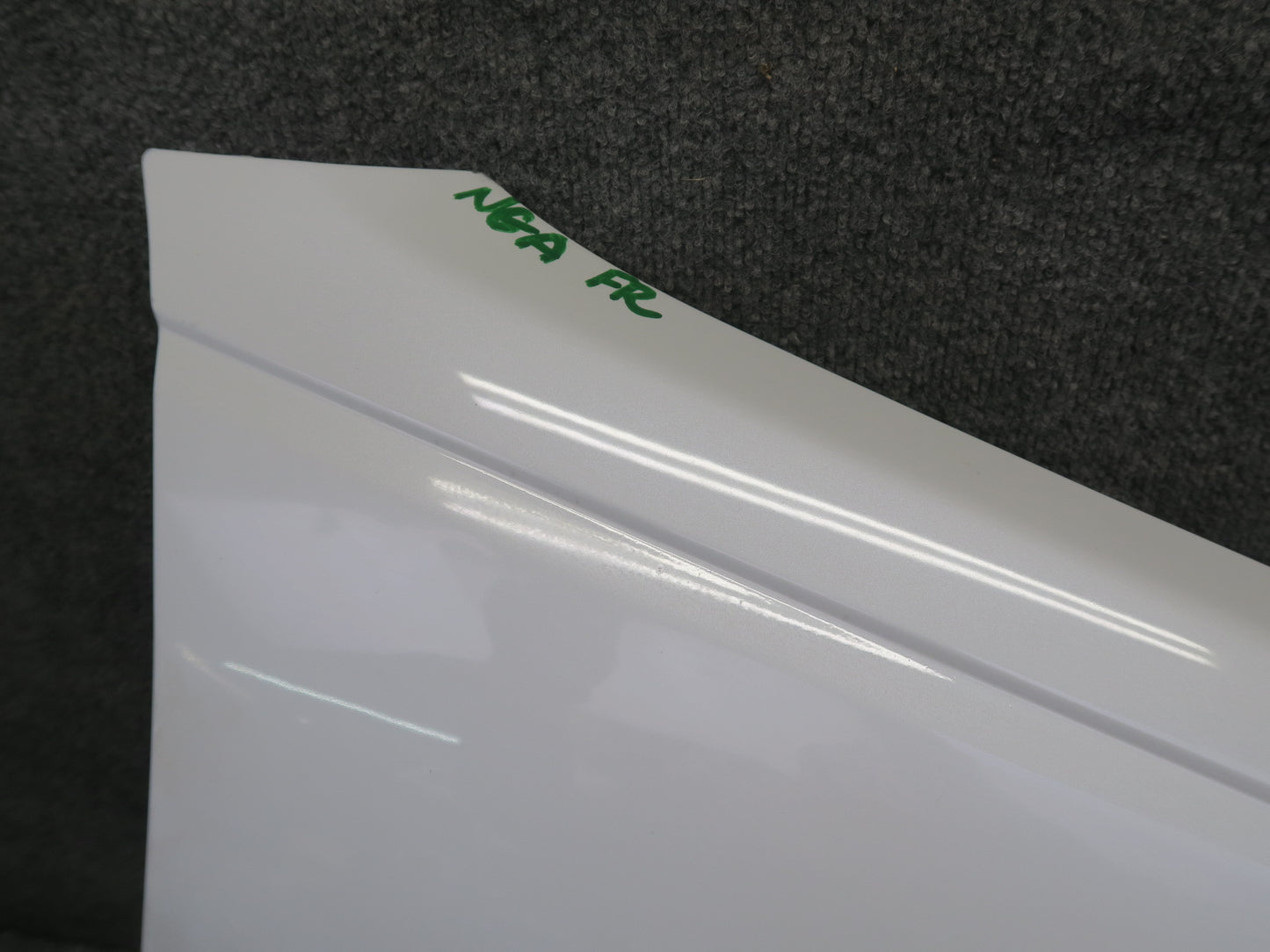 95-97 Nissan Gloria HY33 Front Right Fender Shell Panel Cover White OEM