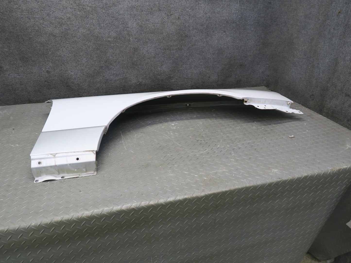 95-97 Nissan Gloria HY33 Front Right Fender Shell Panel Cover White OEM
