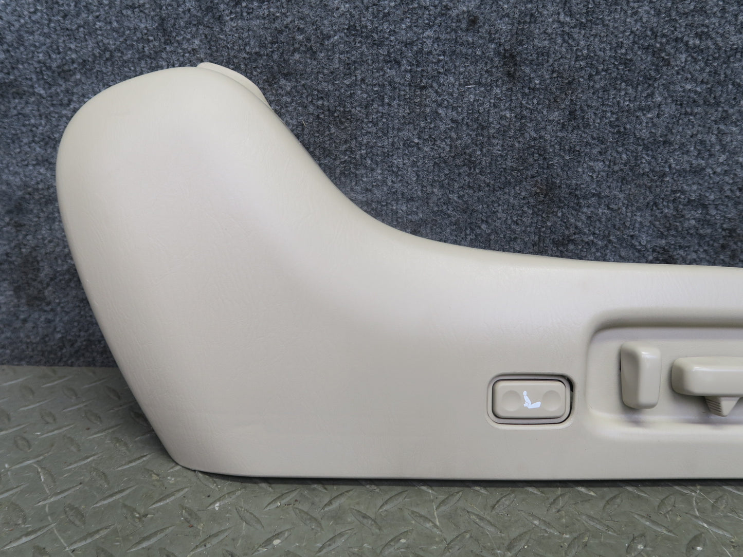 1998-2007 Lexus J100 LX470 Front Right Seat Side Trim Cover Panel w Switches