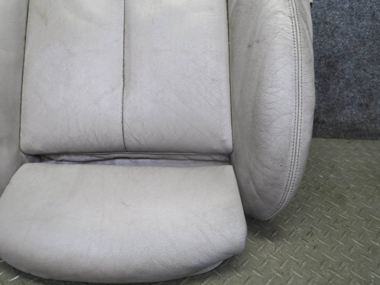 2006-2008 BMW E64 M6 Convertible Front Left Sport Seat Lower Leather Cushion