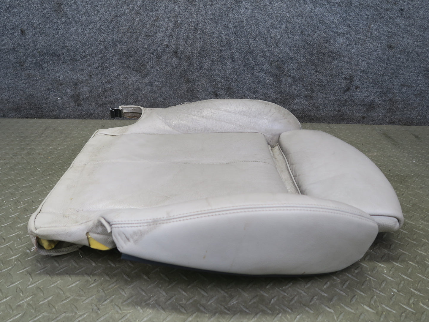 2006-2008 BMW E64 M6 Convertible Front Left Sport Seat Lower Leather Cushion