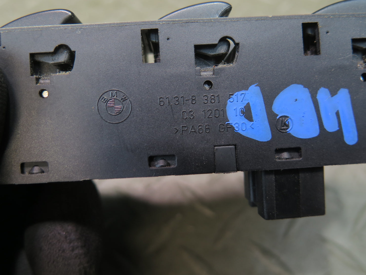 01-06 BMW E46 330Ci Convertible Left Master Power Window Switch 6902183 OEM
