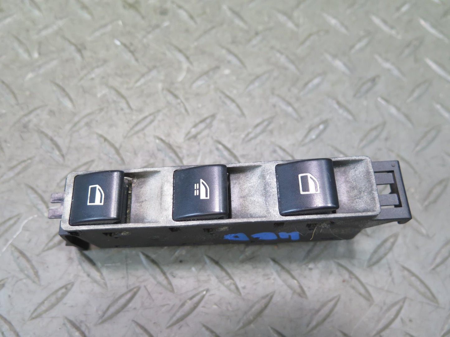 01-06 BMW E46 330Ci Convertible Left Master Power Window Switch 6902183 OEM