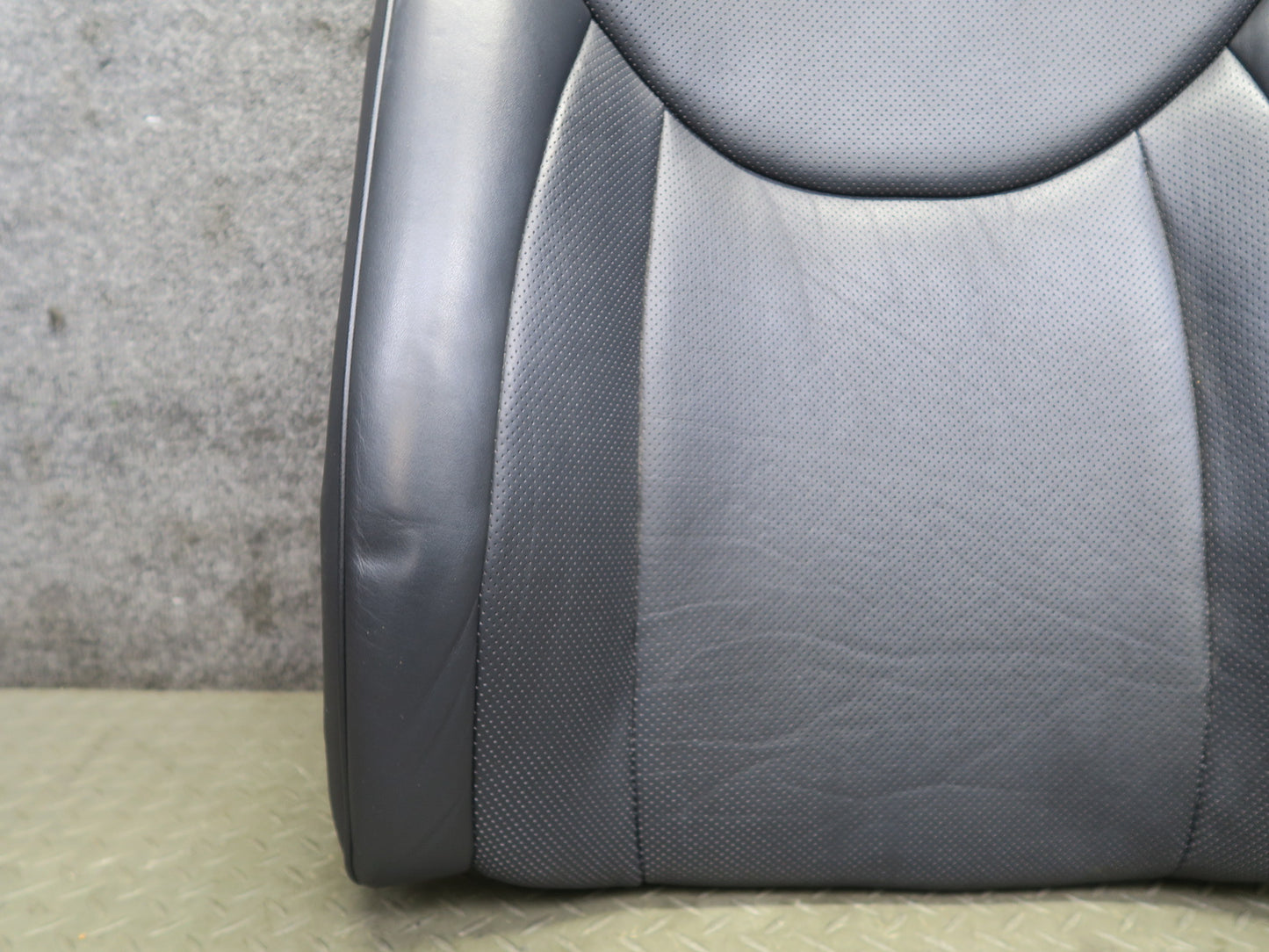 04-06 Lexus UCF30L LS430 Front Right Seat Upper Leather Cushion Black OEM