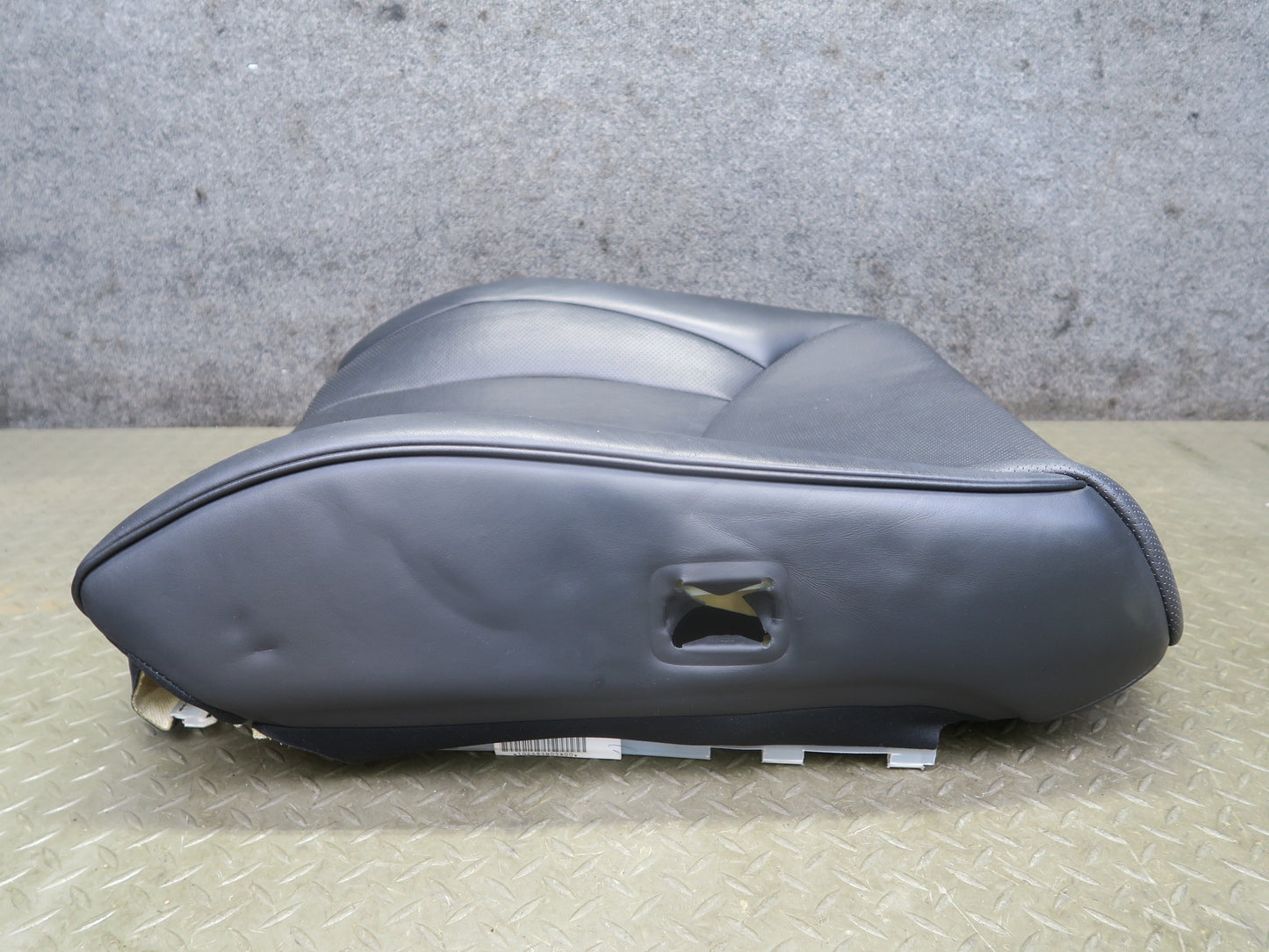 04-06 Lexus UCF30L LS430 Front Right Seat Upper Leather Cushion Black OEM