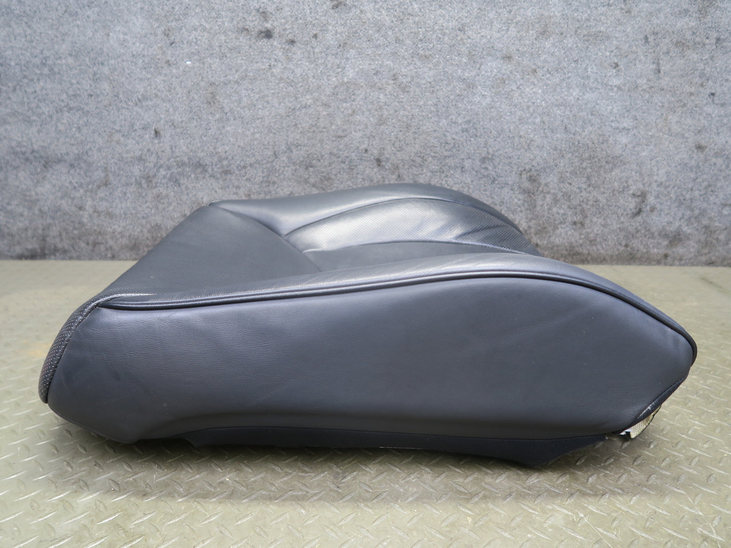 04-06 Lexus UCF30L LS430 Front Left Seat Upper Leather Cushion Black OEM