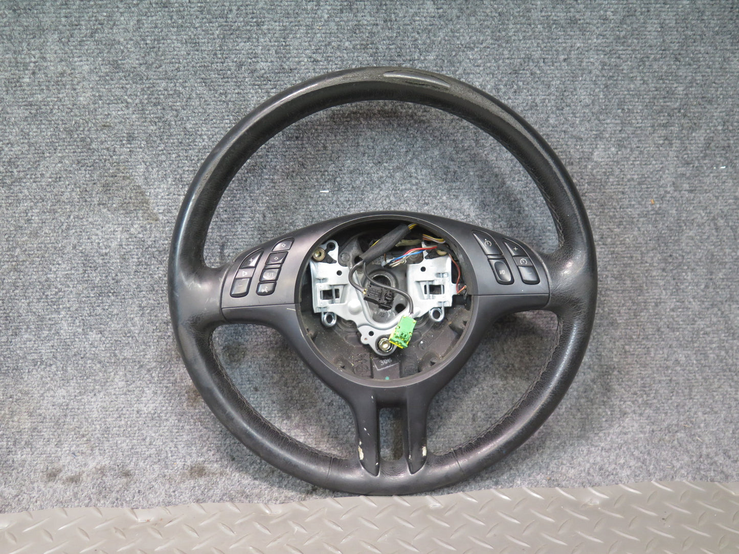01-06 BMW E46 330ci 3-SPOKE Leather Sport Steering w Controls Black OEM