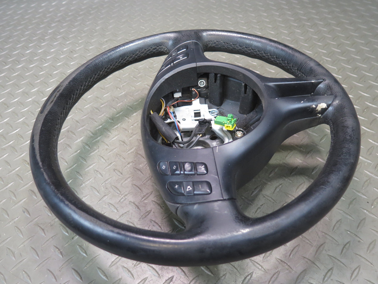 01-06 BMW E46 330ci 3-SPOKE Leather Sport Steering w Controls Black OEM