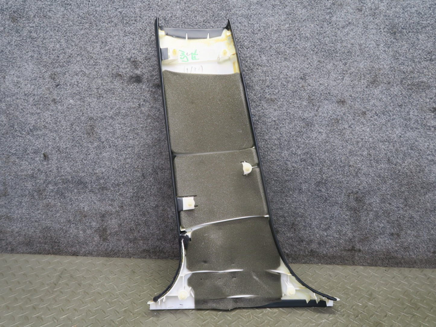 04-06 Lexus UCF30L LS430 Center Left & Right Lower B Pillar Trim Cover Panel OEM