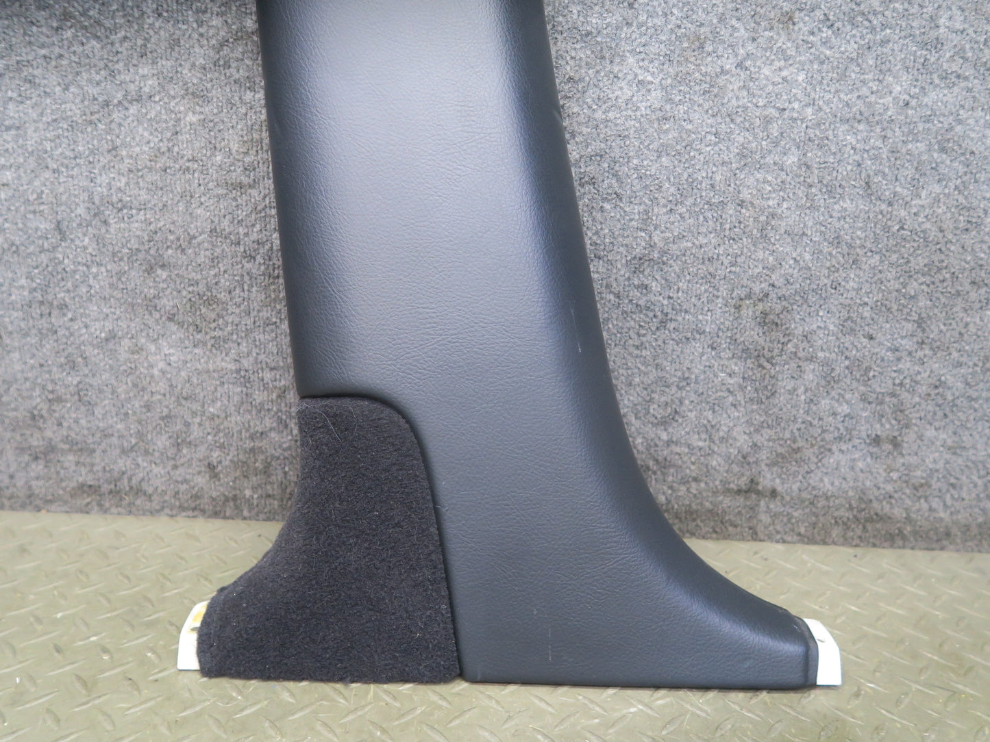 04-06 Lexus UCF30L LS430 Center Left & Right Lower B Pillar Trim Cover Panel OEM